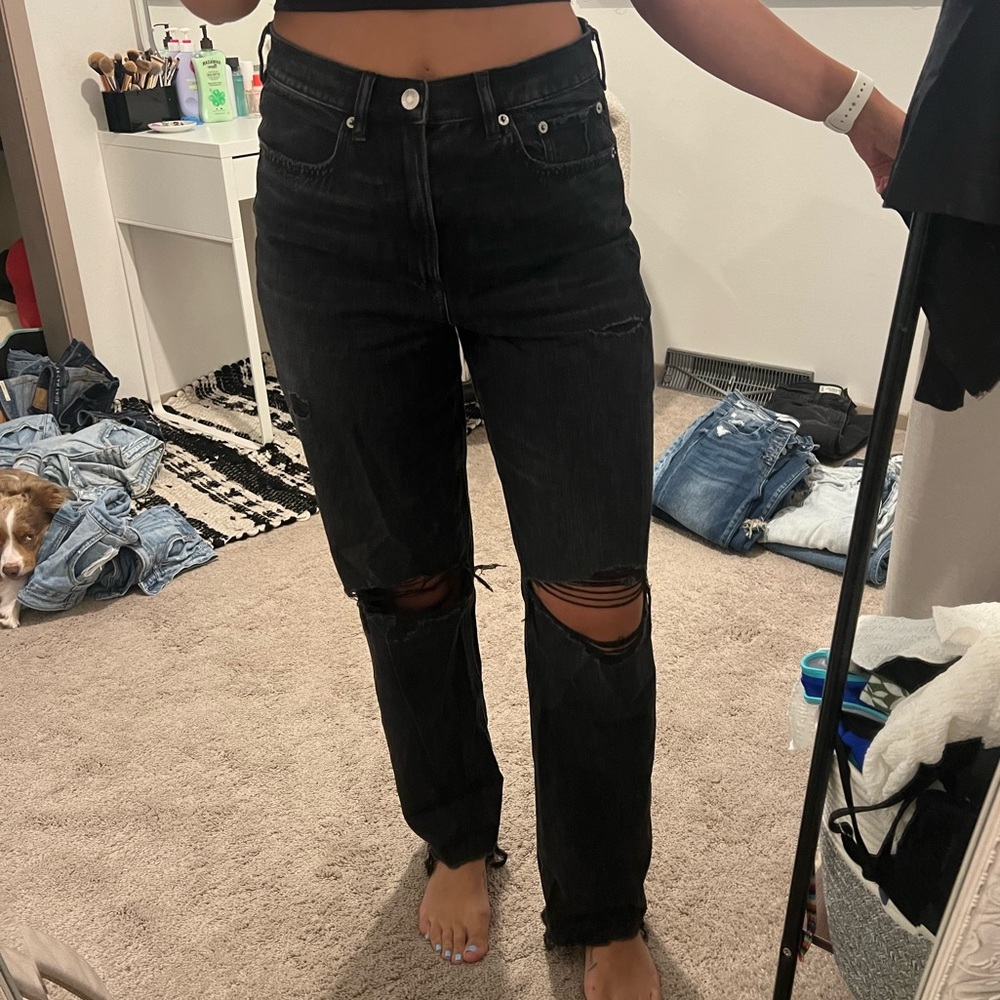 American eagle super high rise baggy straight jeans.